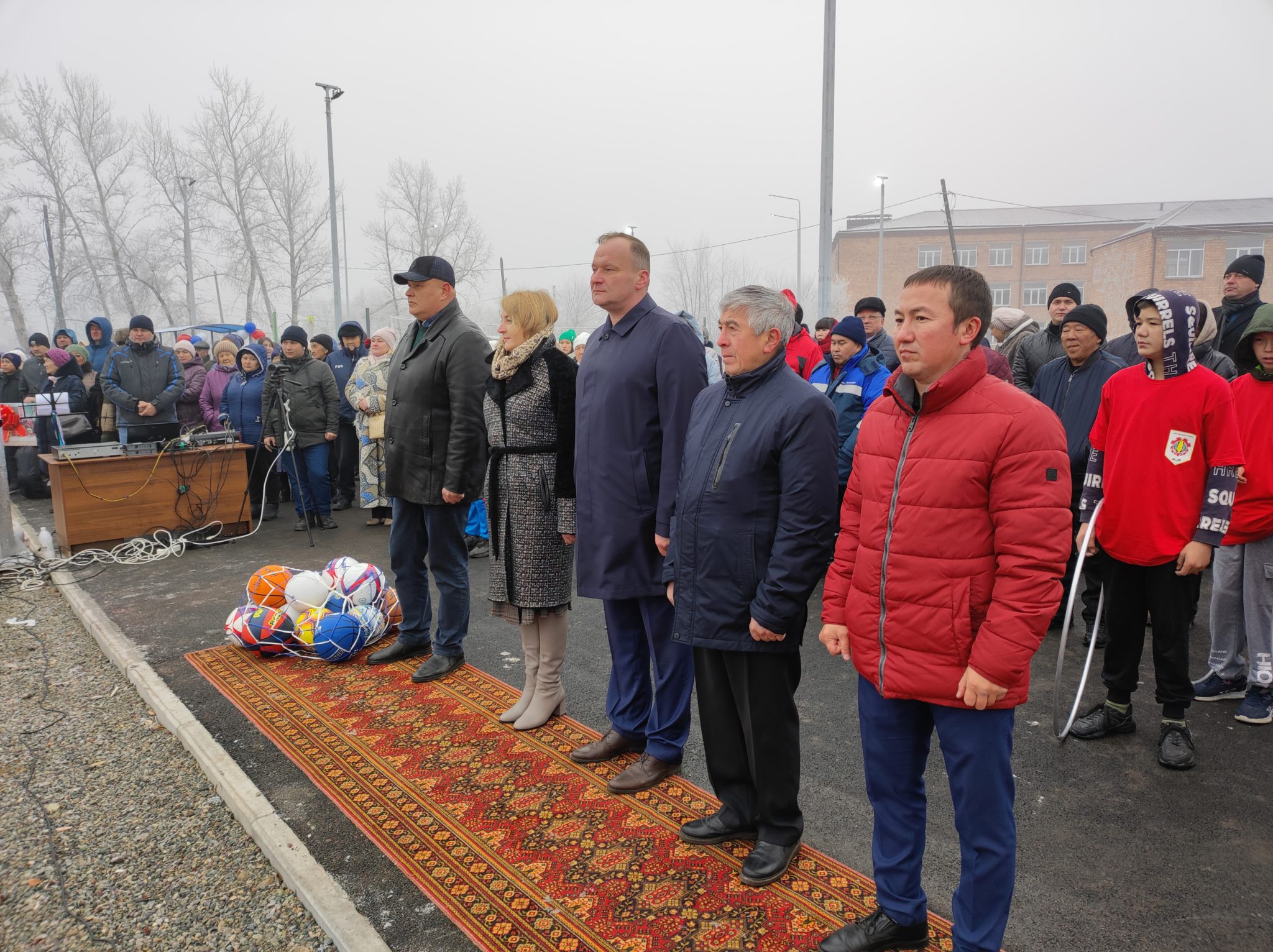 Аршаново стадион. Открытие стадиона Аршаново. Разрез Аршановский. Торжественное открытие стадиона Луга.